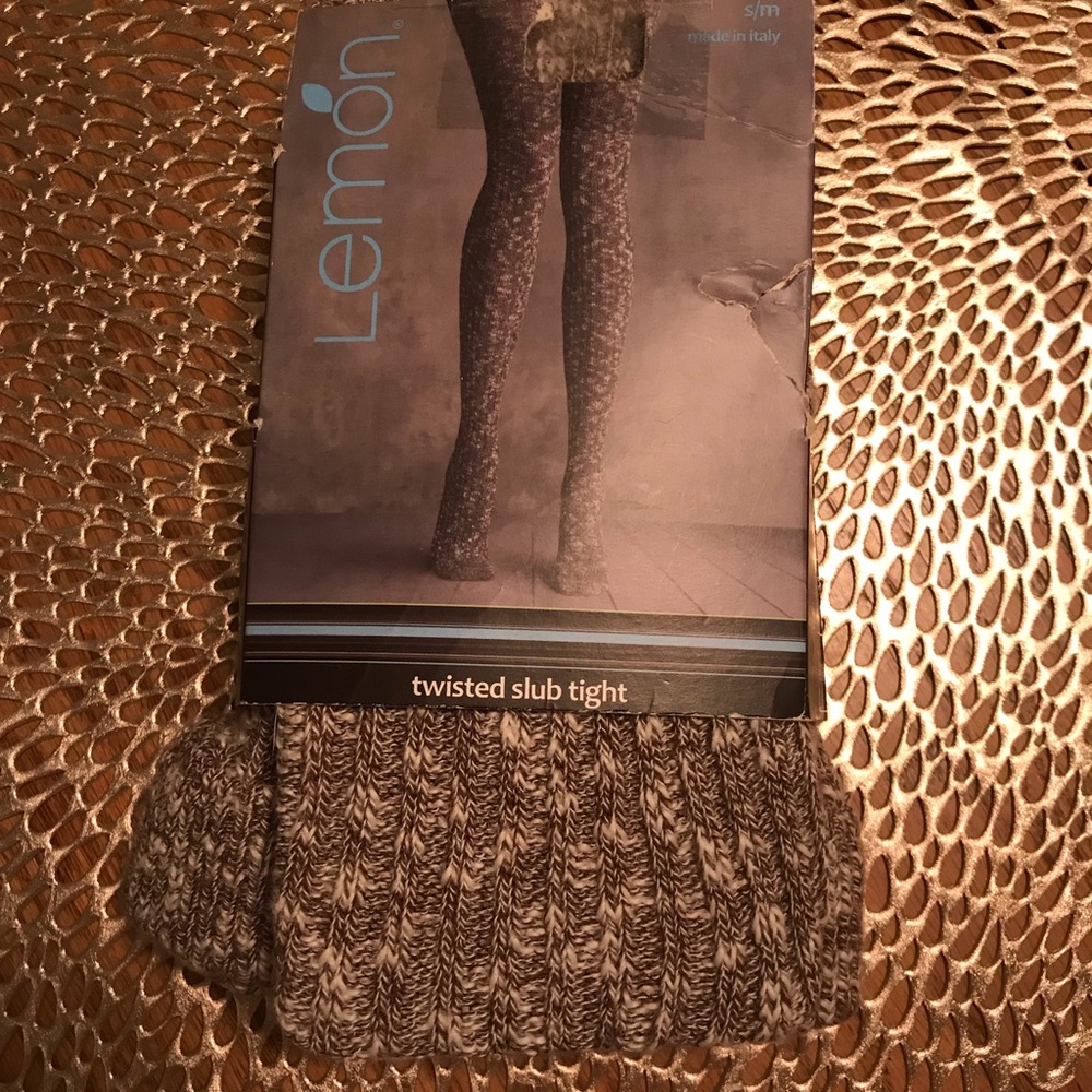 Lemon Italian knit slub tights size small/medium🍋